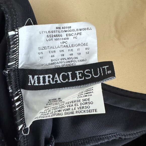 Miraclesuit Carnivale Layered Escape One Piece Swimsuit Size 16 Colorful SW-2098 - Picture 7 of 7